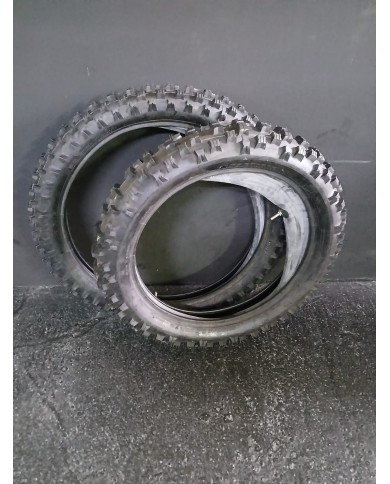 Pack de neumáticos y camaras  VEE RUBBER  VRM211 90/90-21 54R+ 120/90-18 65R dot 21 FIM