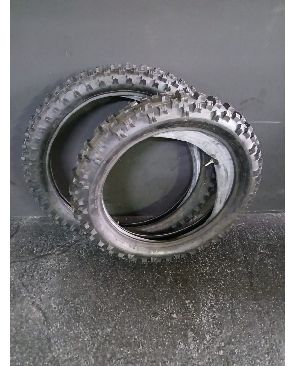 Pack de neumáticos y camaras  VEE RUBBER  VRM211 90/90-21 54R+ 120/90-18 65R dot 21 FIM